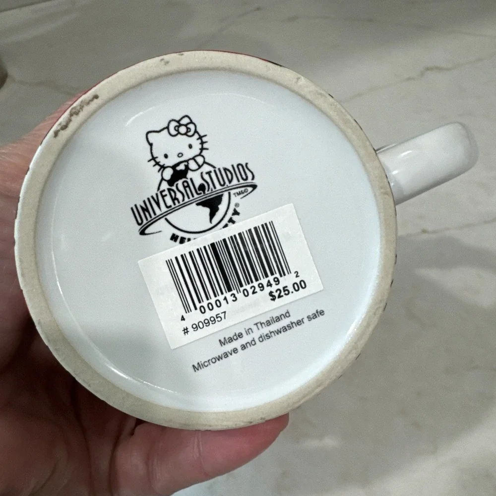 Hello Kitty Universal Studios Sanrio Ceramic Coffee Cup Tea Mug Cup With Bow NEW